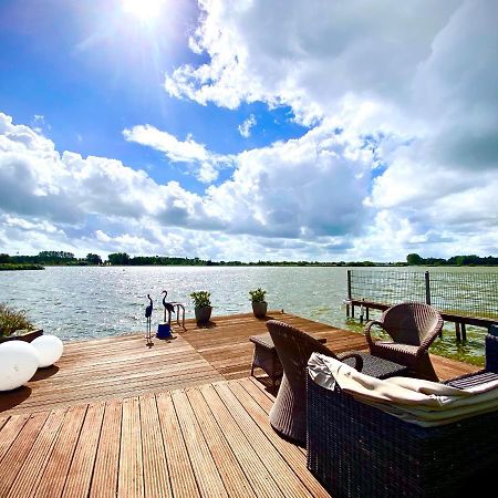 Ferienhaus Mit Wundervollem Seeblick Ferienpark Vislust Ijsselmeer Wervershoof Exteriör bild