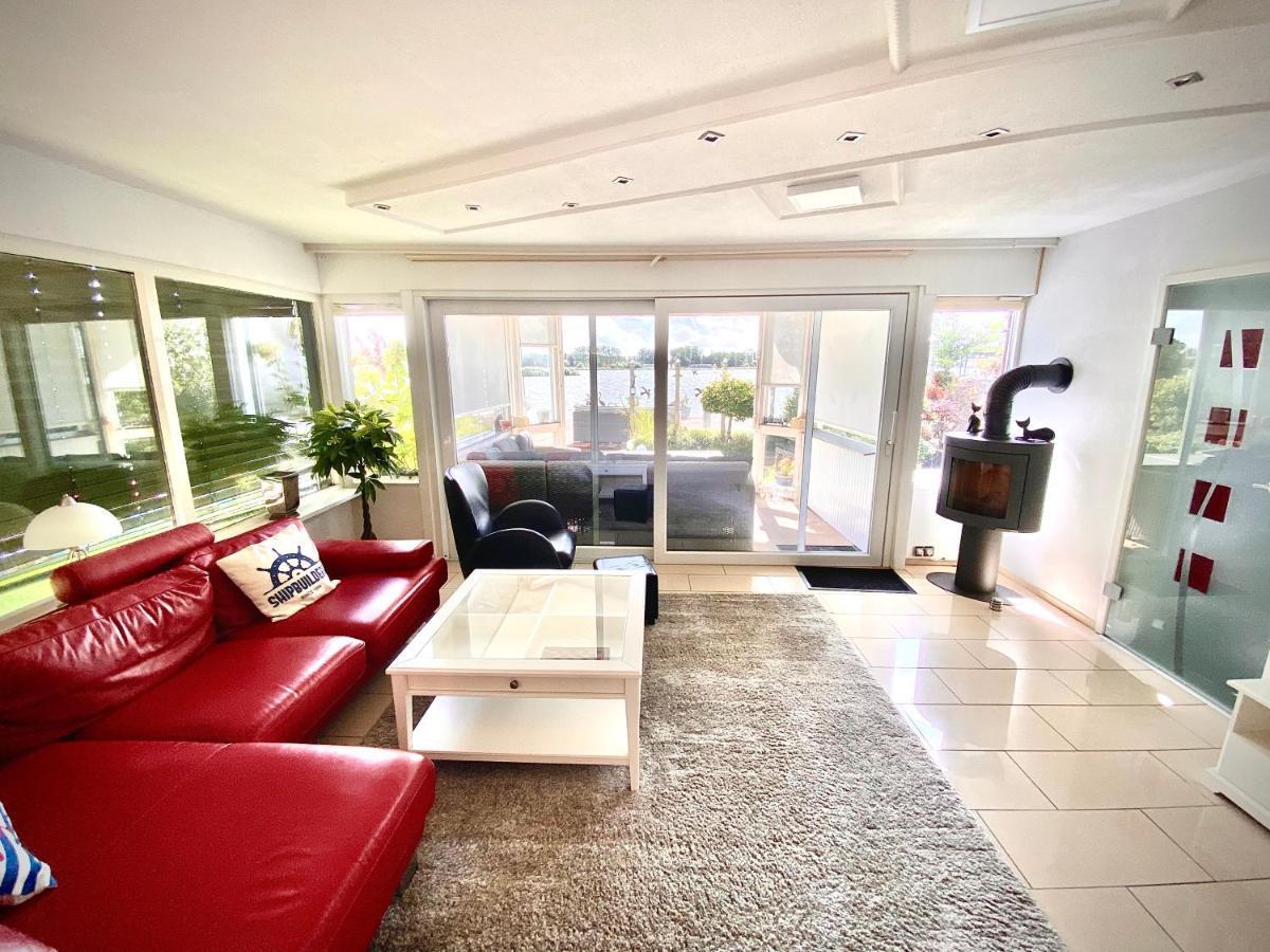 Ferienhaus Mit Wundervollem Seeblick Ferienpark Vislust Ijsselmeer Wervershoof Exteriör bild